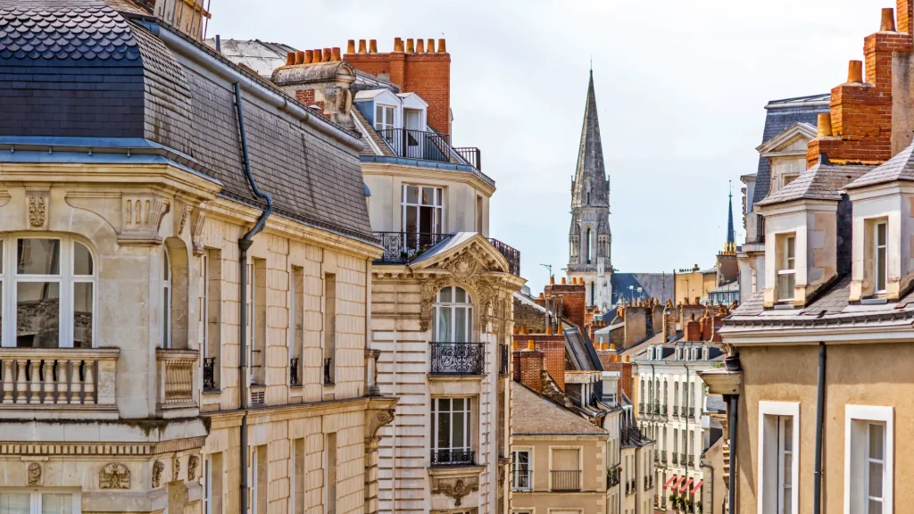 Pourquoi changer de syndic à Nantes ? 2 copropriété nantaise, pourquoi changer de syndic à Nantes